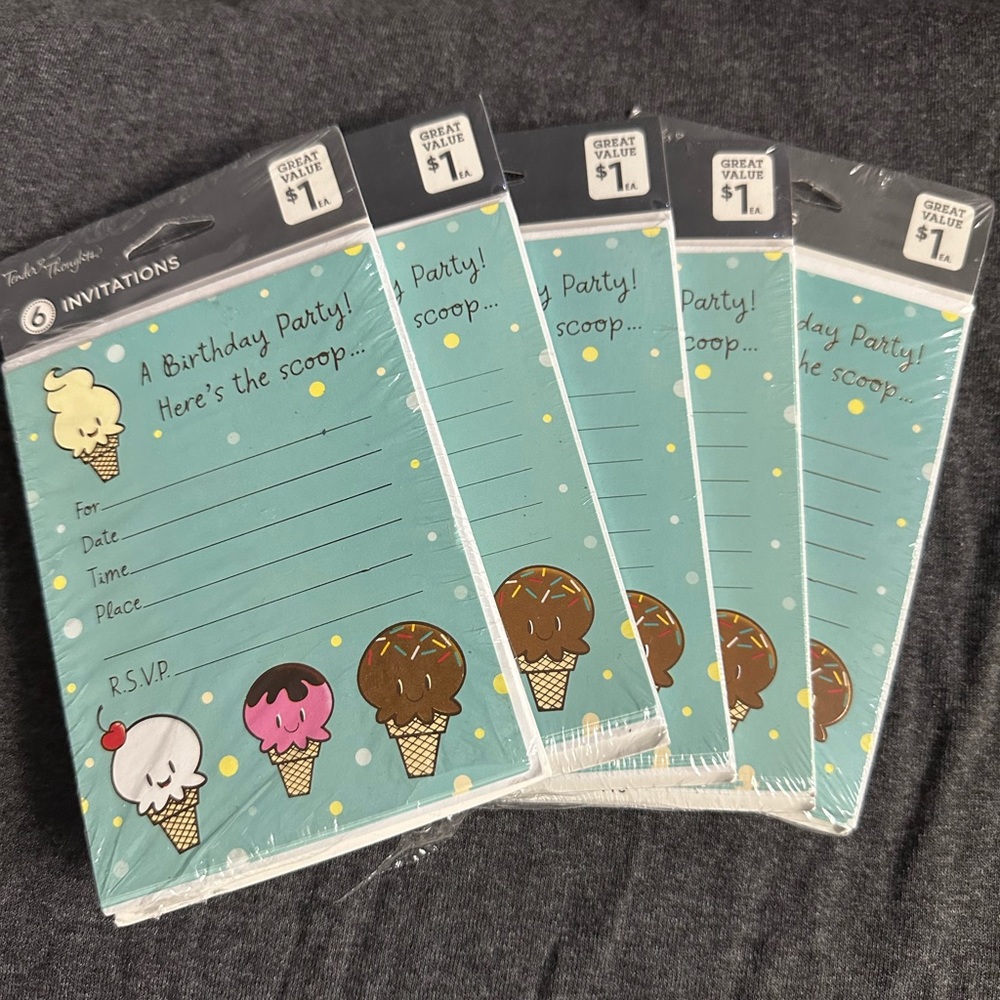 A Birthday Party! Here’s the scoop party invitations 30 total invitations NEW